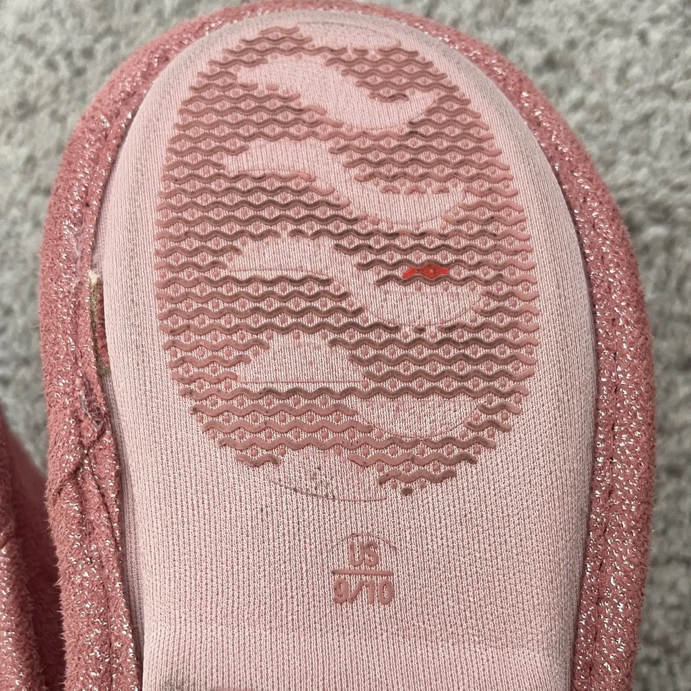 Disney Pink Minnie Mouse Kids Slippers